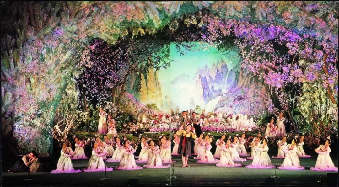 上海有名的文化广场氛围,上海文化广场90年代