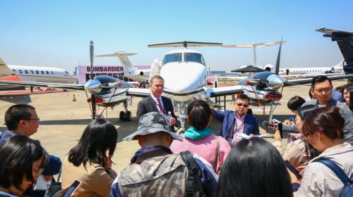 亚洲商务航空大会参展机型,2023亚洲通用航空展开幕式现场