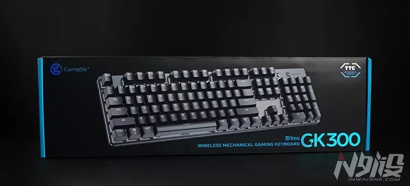 小鸡键盘gk300换电池,盖世小鸡gk300怎么样