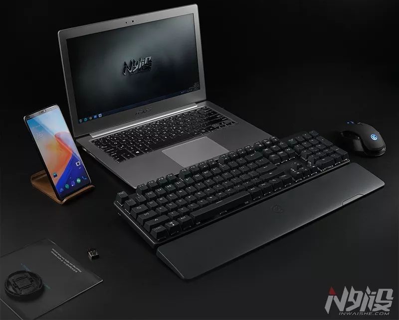 小鸡键盘gk300换电池,盖世小鸡gk300怎么样