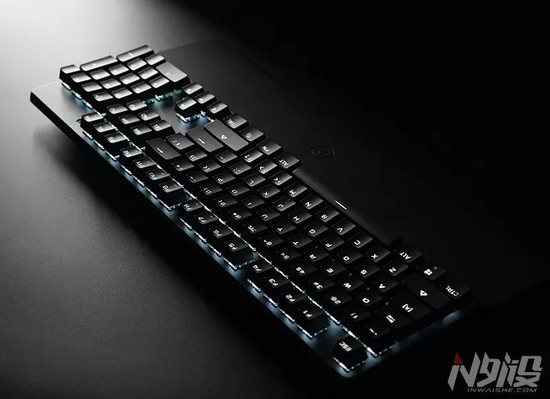 小鸡键盘gk300换电池,盖世小鸡gk300怎么样