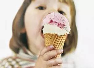 瑜伽初级教程改善宫寒在家练,调理宫寒瑜伽动作