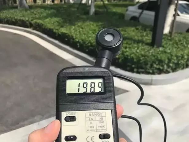 返场预告|防晒和颜值通通在线的蕉下小黑伞，小巧轻便的可随带随走，有了它夏天不怕晒黑，晴雨两用妥妥的