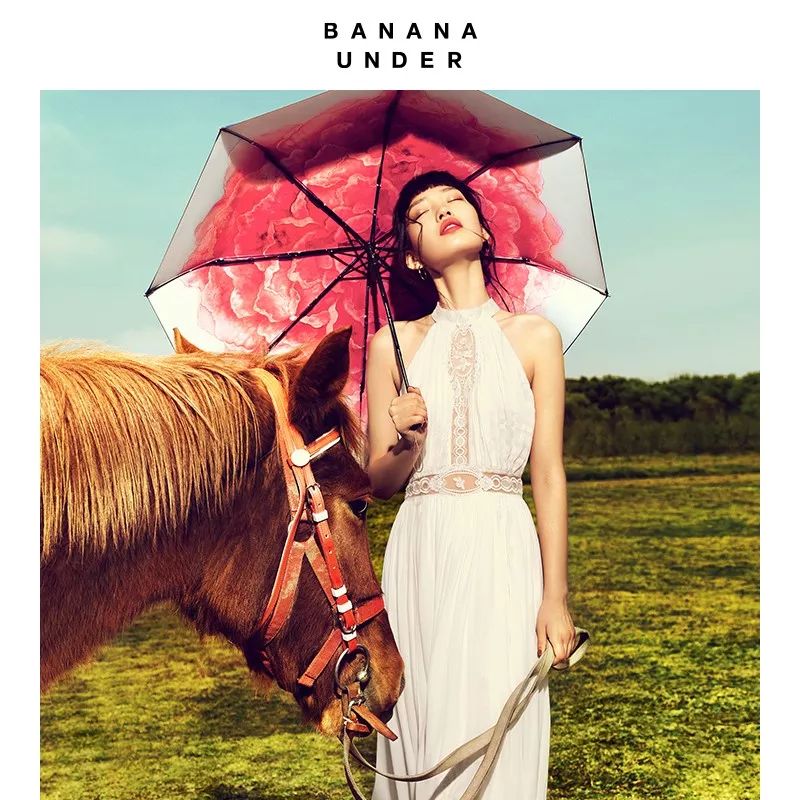 返场预告|防晒和颜值通通在线的蕉下小黑伞，小巧轻便的可随带随走，有了它夏天不怕晒黑，晴雨两用妥妥的