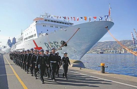 青分享|一条微博热评引发的思考，网友：“这才是新青年”