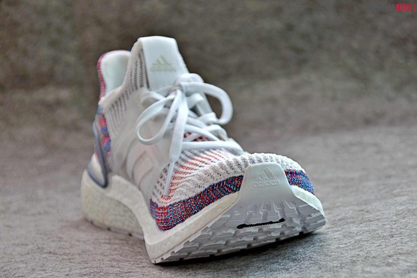 阿迪达斯boost19跑步鞋测评,adidasultraboost19脚感