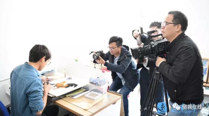 蹲点采访环卫工人8小时工作,蹲点采访