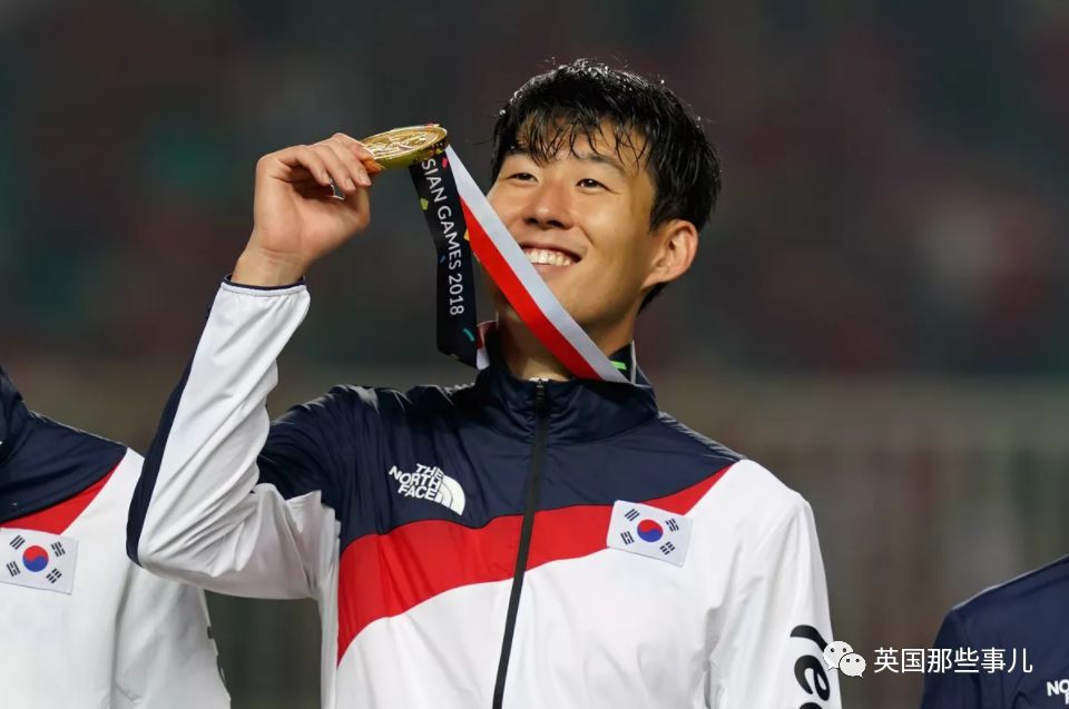 吃炸鸡，装疯癫，拔牙齿，剁手指…韩国男人为了逃兵役也是拼了