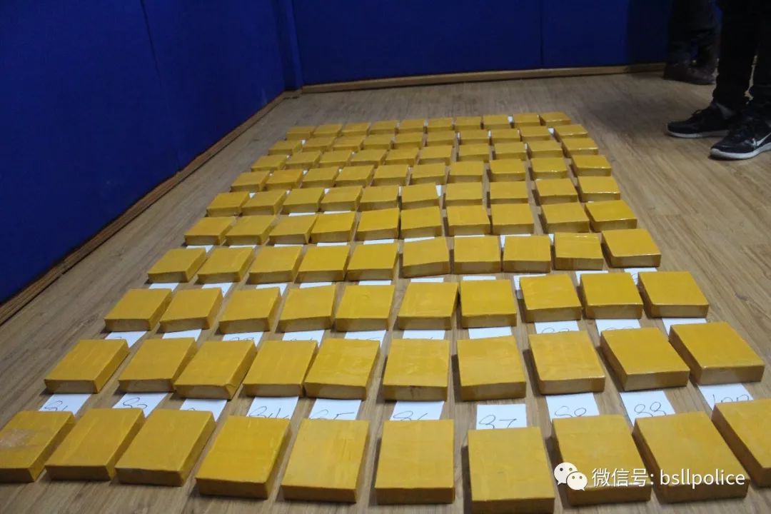 走在刀尖上的缉毒民警,公安民警奋勇拼搏的精神