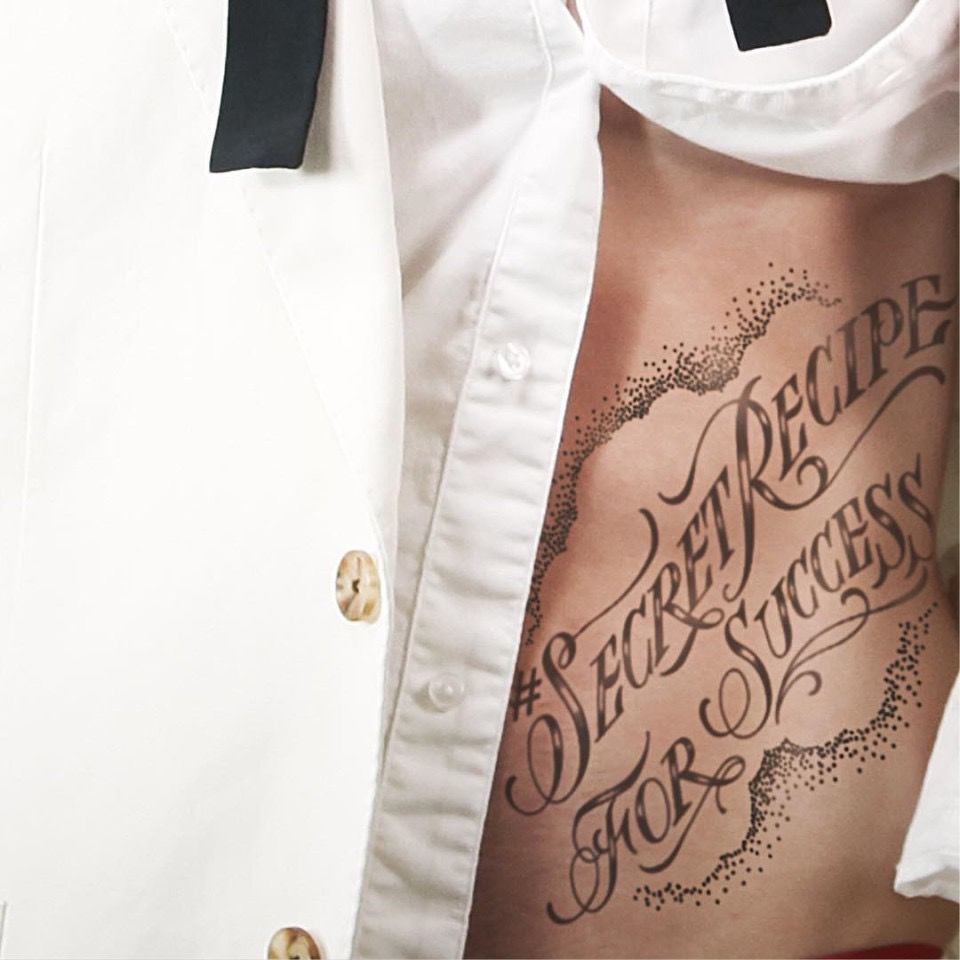 肯德基老爷爷换形象了,肯德基爷爷到底经历了什么