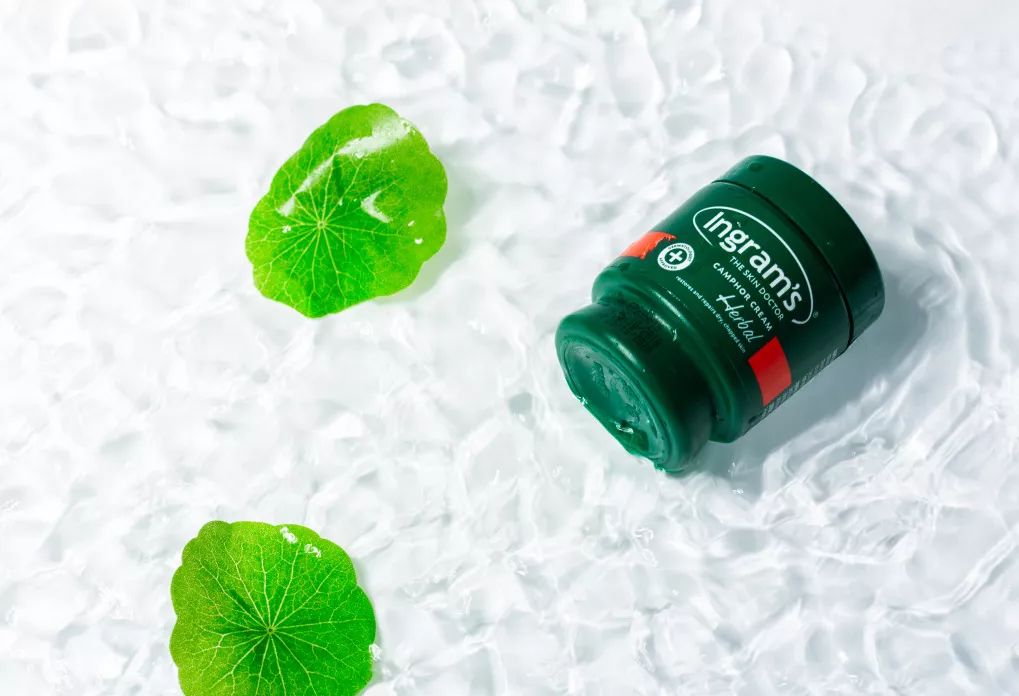 脚后跟套上这个“*钟金**罩”夏季穿鞋嫩到反光！干裂、老茧、死皮都没了！