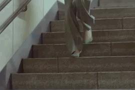 脚后跟套上这个“*钟金**罩”夏季穿鞋嫩到反光！干裂、老茧、死皮都没了！