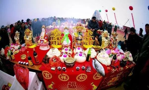 今日谷雨百谷生长万物更新,今日谷雨雨生百谷万物逢时皆美好