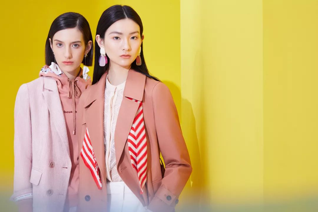 一分钟视界|奇遇“色光治疗法”，让DESIGNICE灵动你的夏天