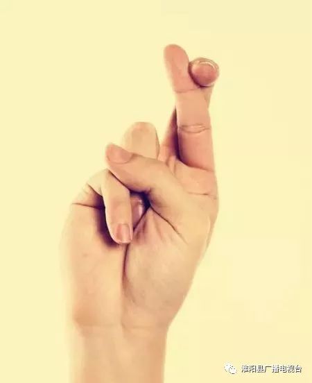 v手势会被盗取指纹吗,防止拍照盗指纹