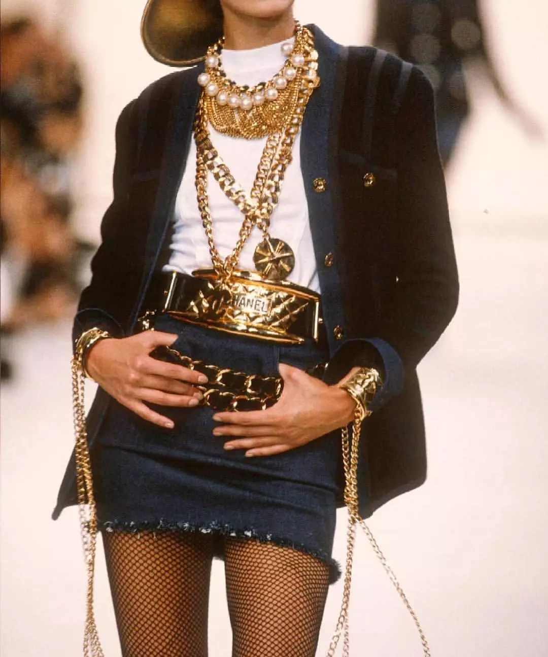 时髦办|Lisa这磨人的小甜豆，居然敢给我种草爱马仕了？？？