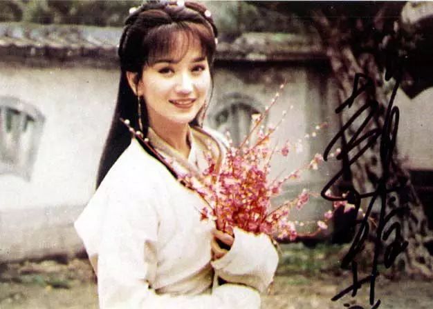 25岁必须用眼霜了吗,25岁之后适合用什么眼霜