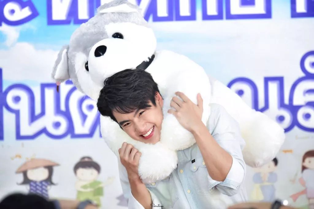 出道20年却一直出演烂片,出道4年演了5部电影火了3部