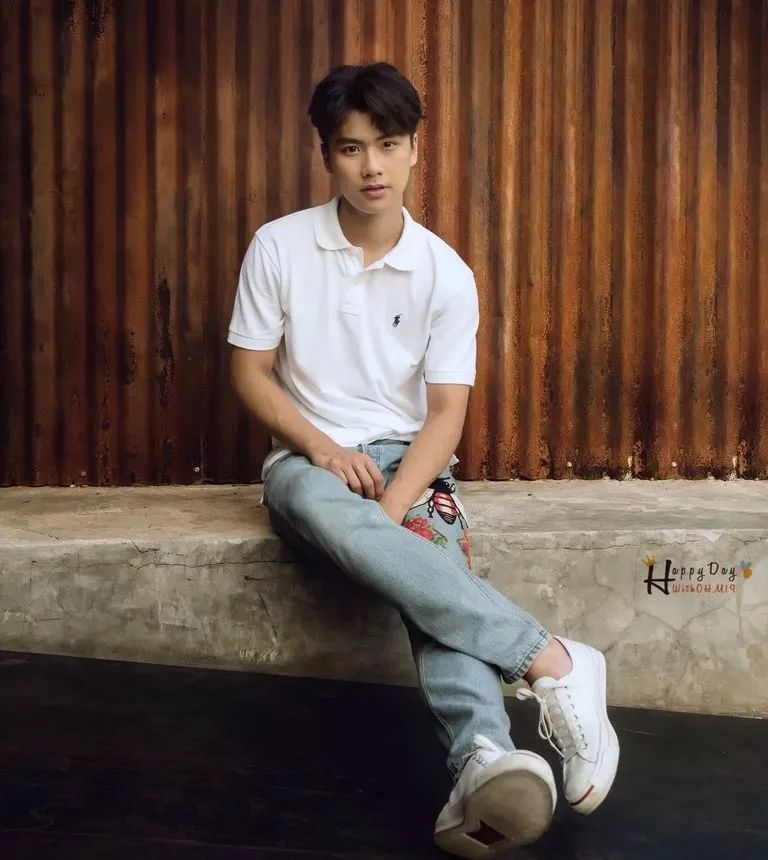 出道20年却一直出演烂片,出道4年演了5部电影火了3部