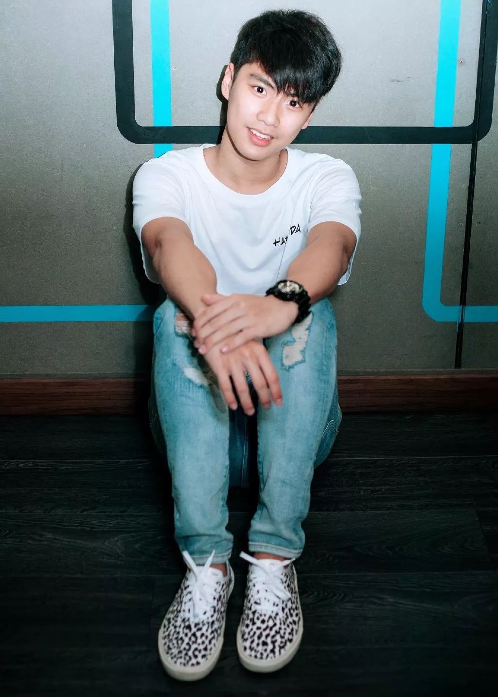 出道20年却一直出演烂片,出道4年演了5部电影火了3部