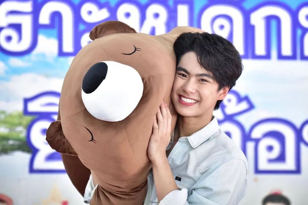 出道20年却一直出演烂片,出道4年演了5部电影火了3部