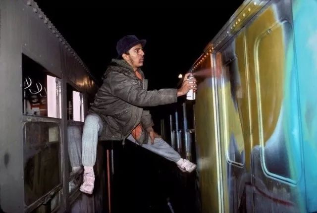 玛莎·库伯（MarthaCooper）半个世纪遍布全球用镜头记录街头艺术