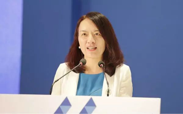 北大才女毕业致辞,北大才女铿锵有力演讲
