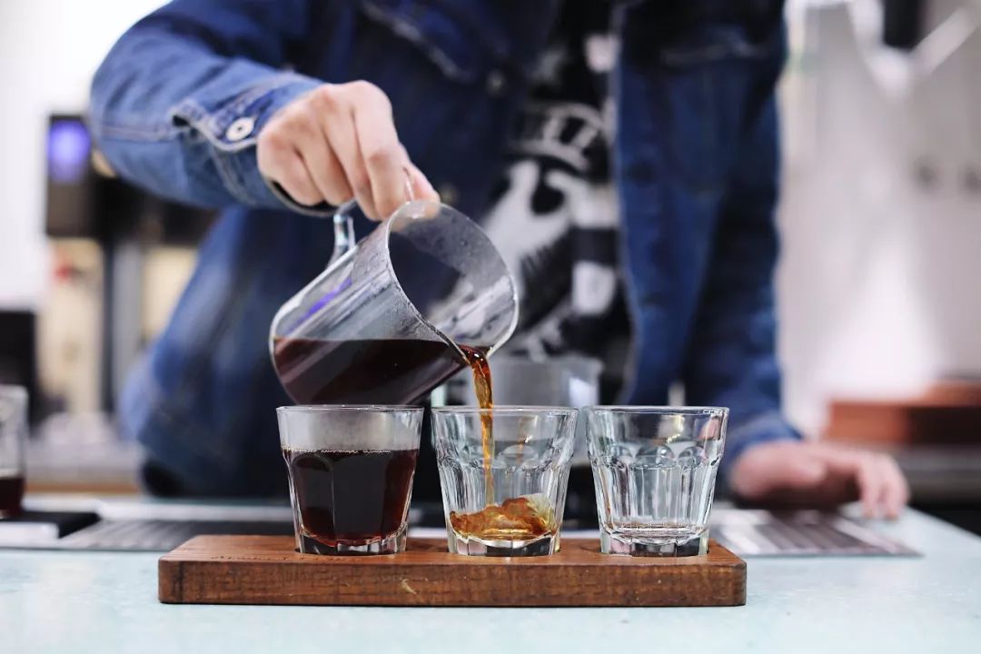 市集|拎着这只9.9元的宜家购物袋，你就是咖啡市集最靓的仔