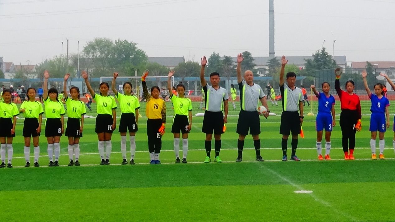 杨店镇中心小学六年级优秀学生,杨店镇中心小学的简介