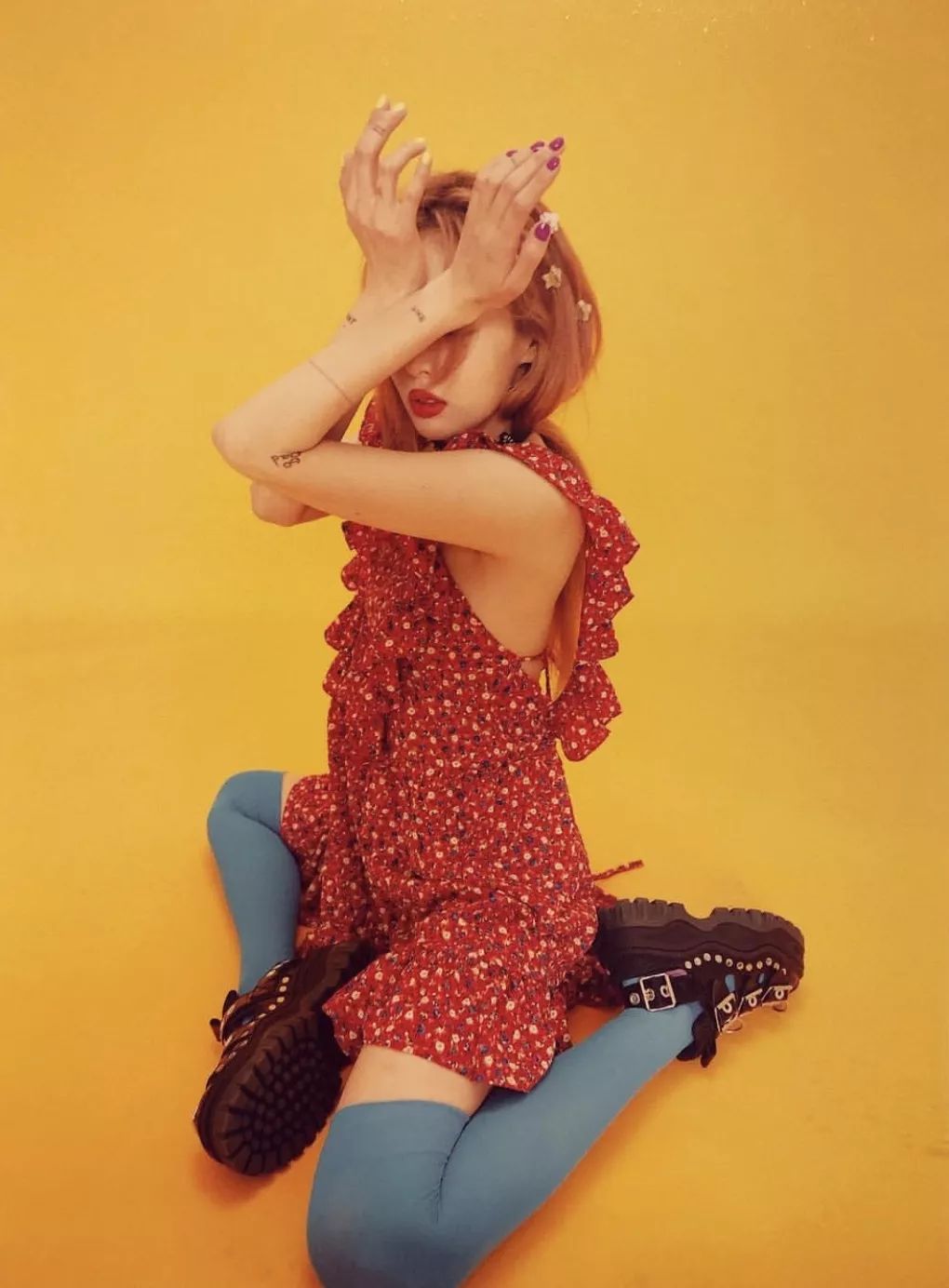 一款又甜又酷的美甲推荐给你们,夏日必备美甲ins风童趣