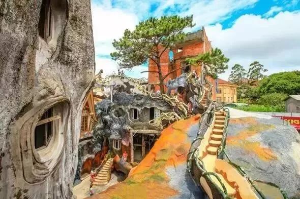 能坐火车出国去哪些国家旅游,出国坐火车必去的五个地方