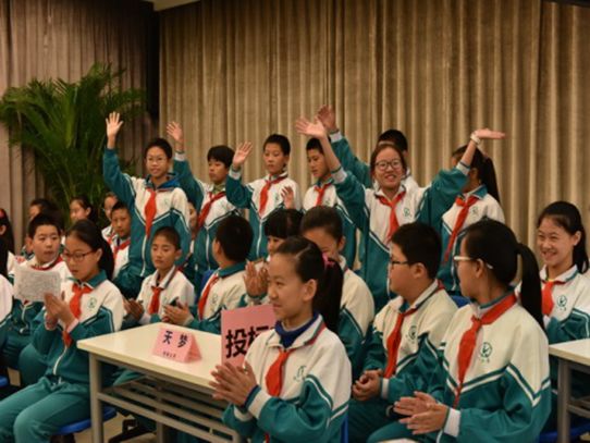 小学里的“大空间”，让课程成为孩子们童年的“甲板”