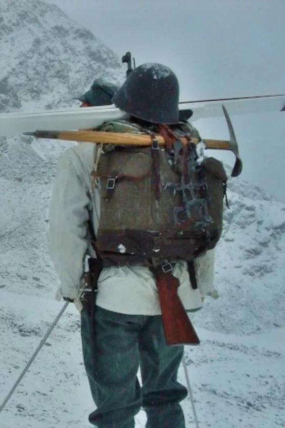 让全球复古迷都疯狂的“胡椒盐”，被我们做成了帆布鞋！