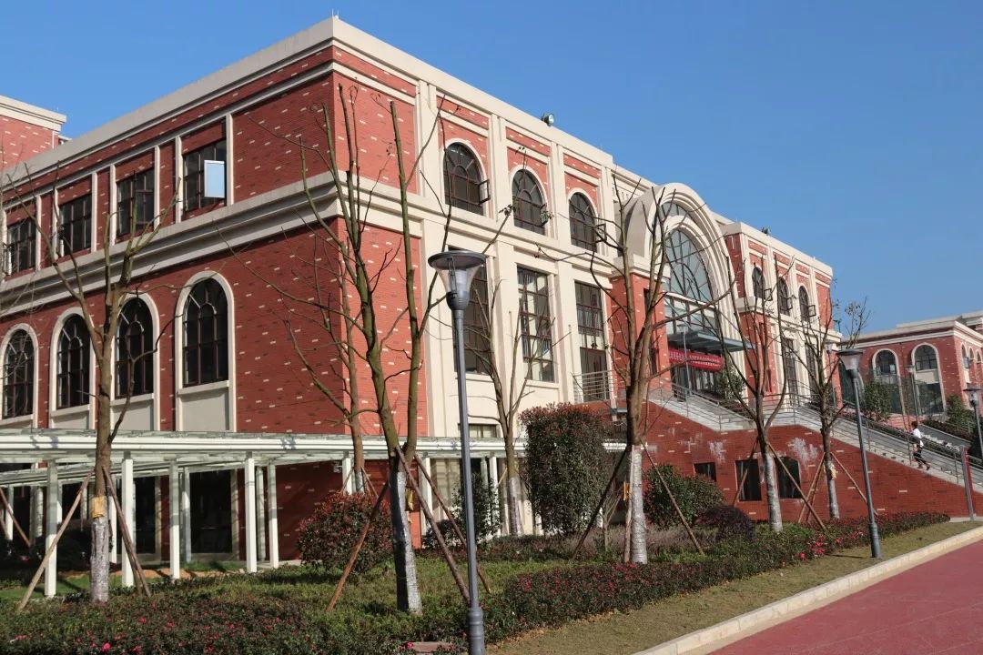 与清华北大可以媲美的大学,与北大建立合作的国外大学