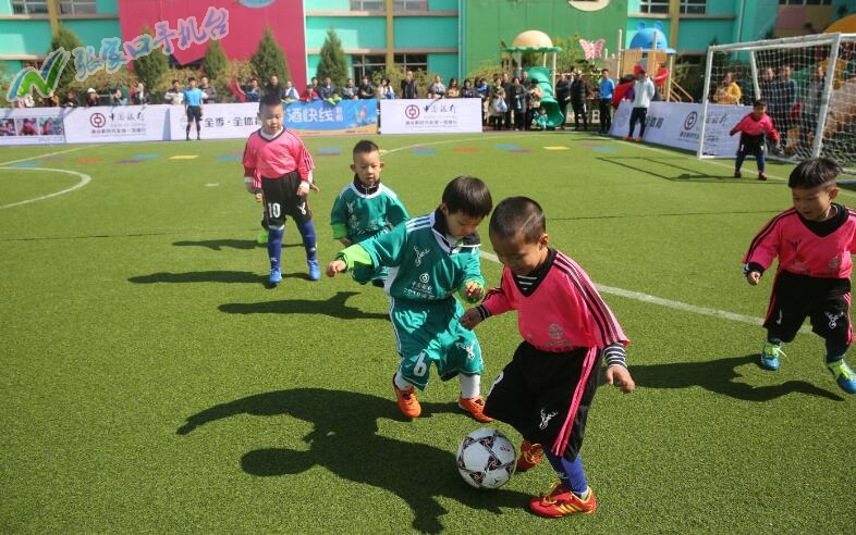 萌娃来袭幼儿园,萌娃来袭