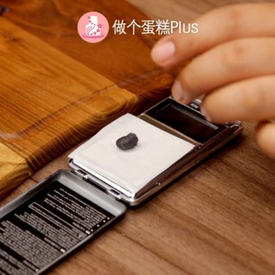 翻糖蛋糕表面的翻糖好吃吗,香奈儿翻糖纸杯蛋糕做法