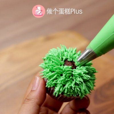 翻糖蛋糕表面的翻糖好吃吗,香奈儿翻糖纸杯蛋糕做法