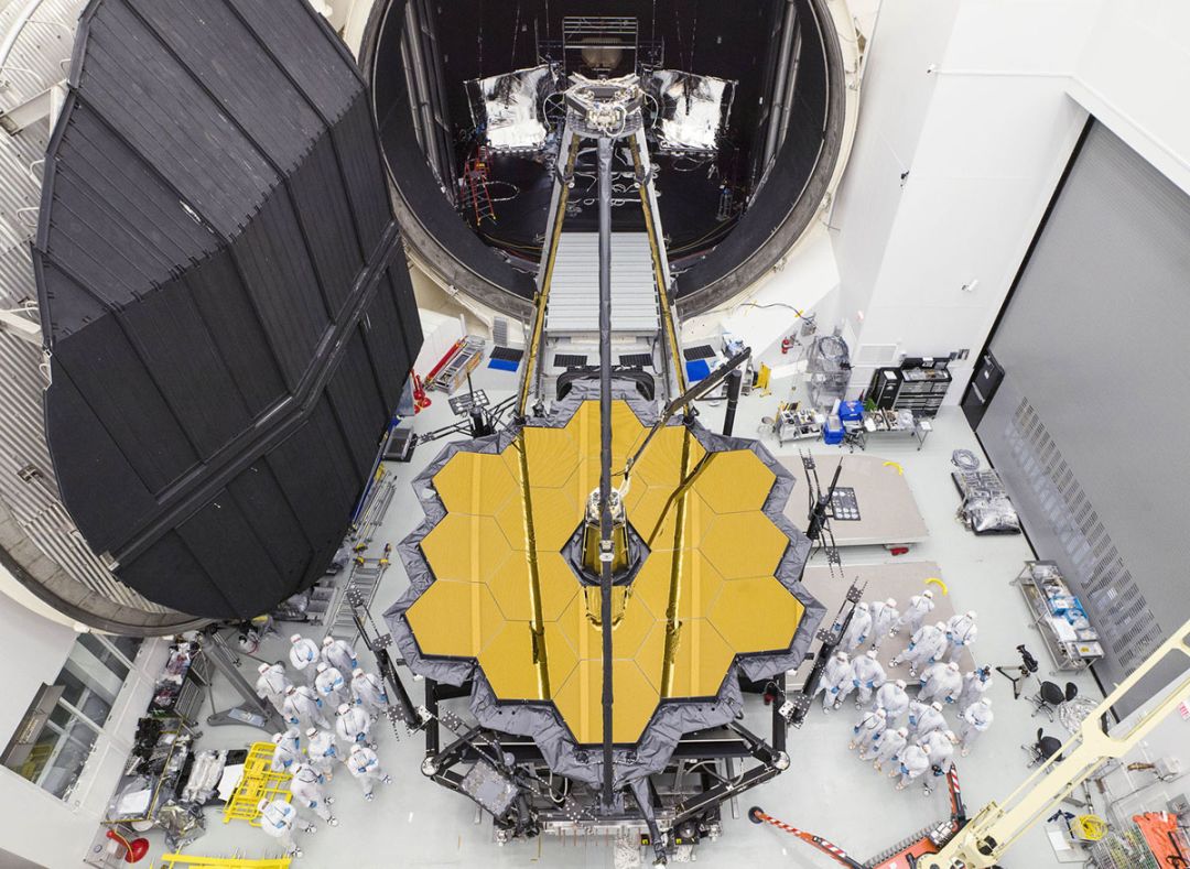 詹姆斯韦伯望远镜能看到多远,詹姆斯韦伯望远镜是怎么看清的