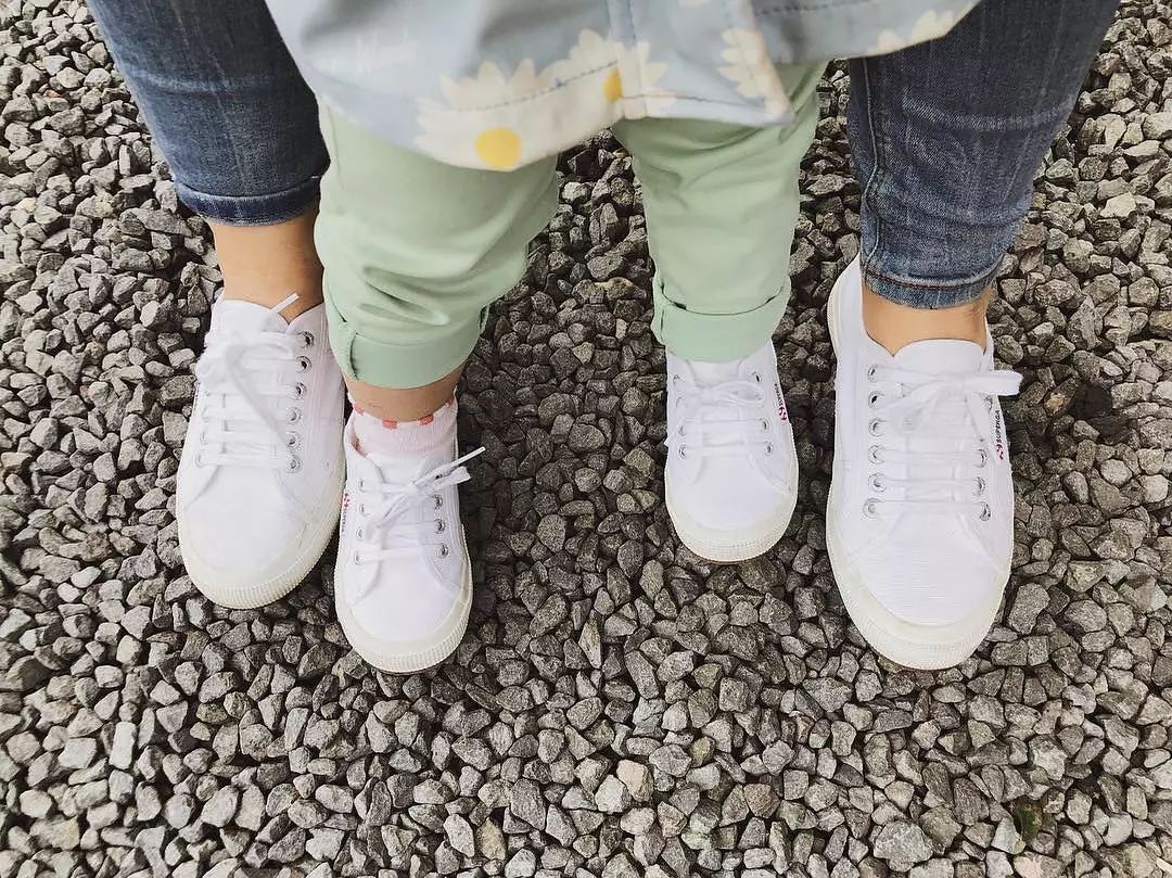 别抢高价匡威了，这些帆布鞋好看、好买、还不贵