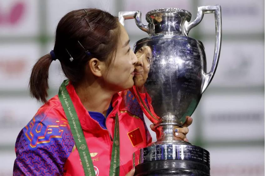 鍥涢潰浜旀槦绾㈡棗鍚屾椂鍗囪捣,鍥涢潰浜旀槦绾㈡棗鍗囪捣