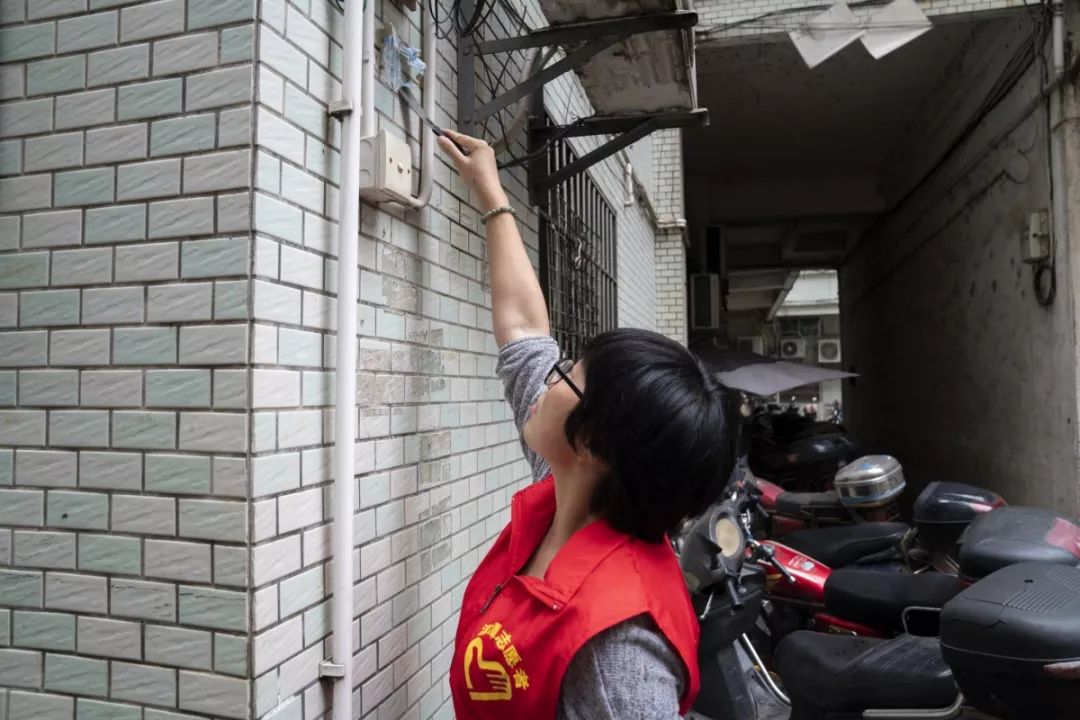 清理市容市貌小广告,整治小广告乱张贴提升市容环境