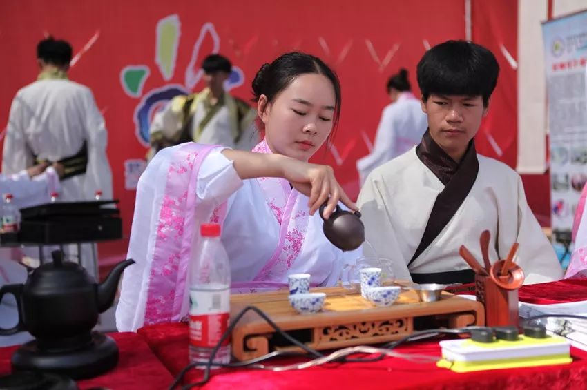 推动河南教育高质量发展提供支撑,办好人民满意的教育微视频