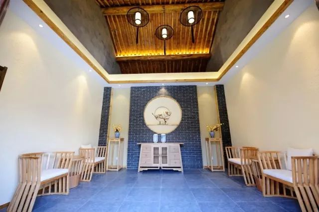 陕西与世隔绝的温泉民宿,西安附近最美的山间民宿