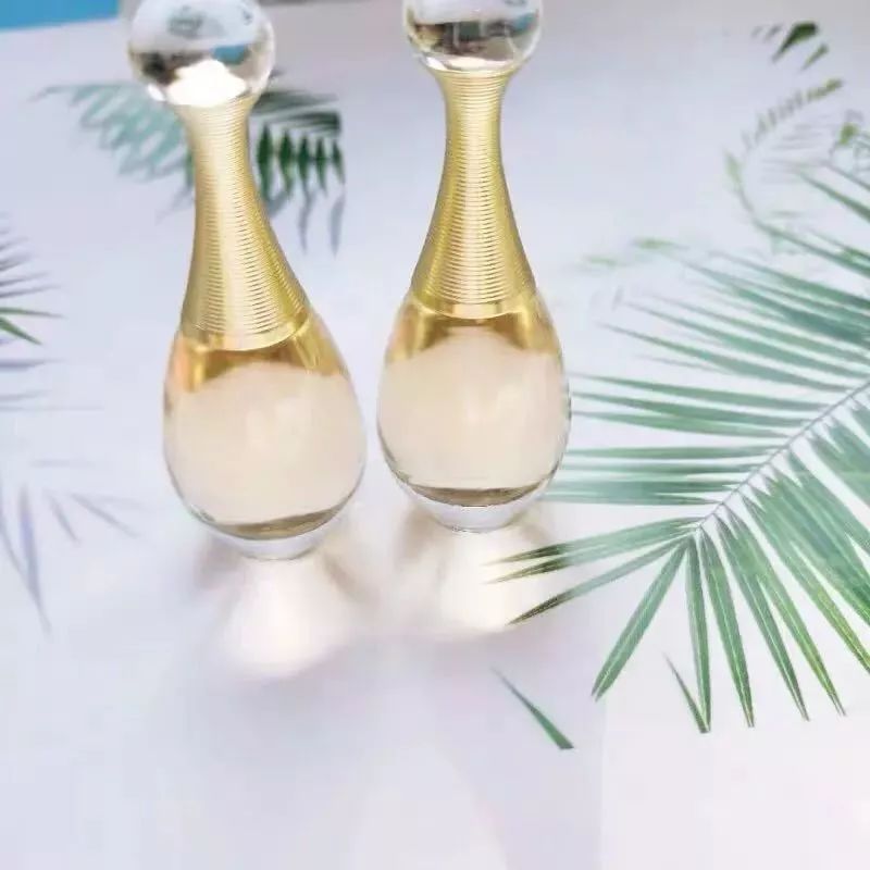 dior小粉瓶香水,dior香水好看的瓶子