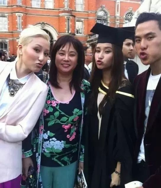 她是何鸿燊的最美千金,赌王最美千金何超英