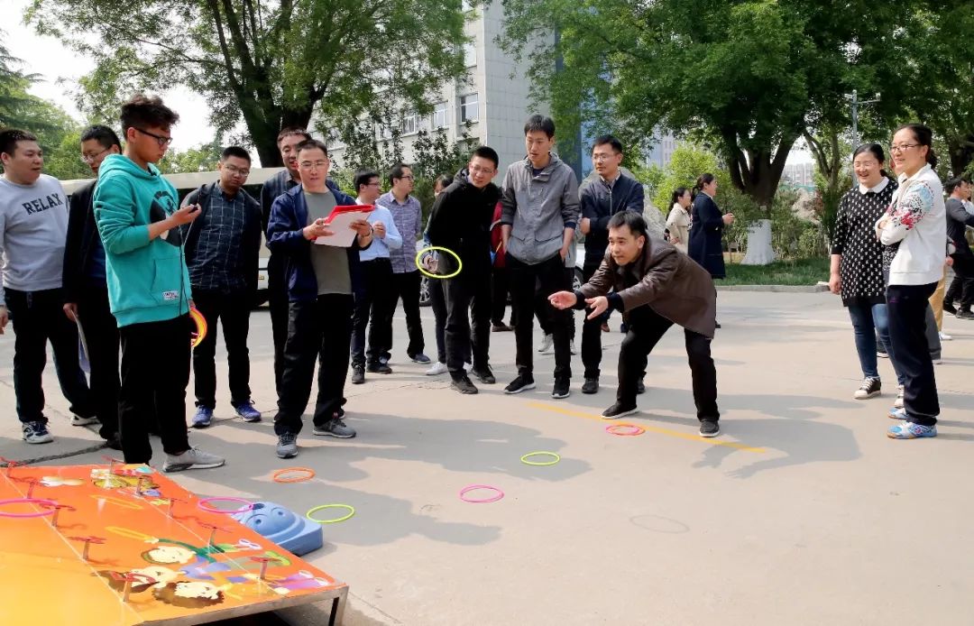 【亮点】“沙包投准”、“足球射门”……这群可爱的检察官还有“两副面孔”呢！