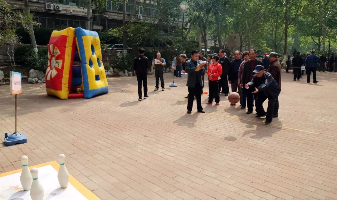 【亮点】“沙包投准”、“足球射门”……这群可爱的检察官还有“两副面孔”呢！