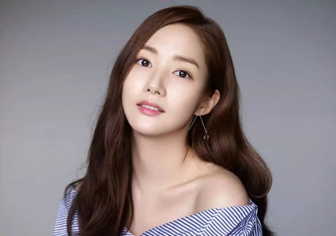 承认自己整容的韩国美女,承认整容彻底变网红脸