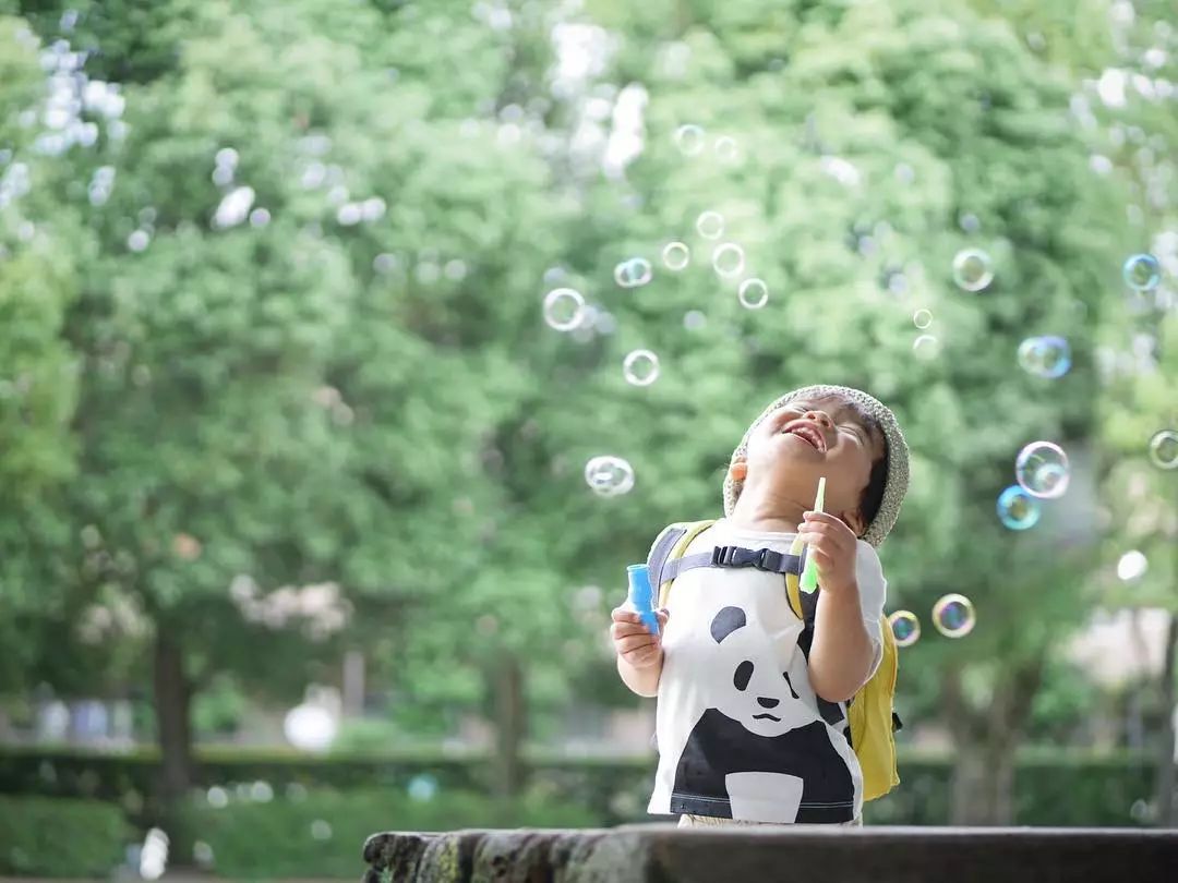 日本爸爸把男孩子拍出宫崎骏 (日本老爸把女儿拍到宫崎骏)
