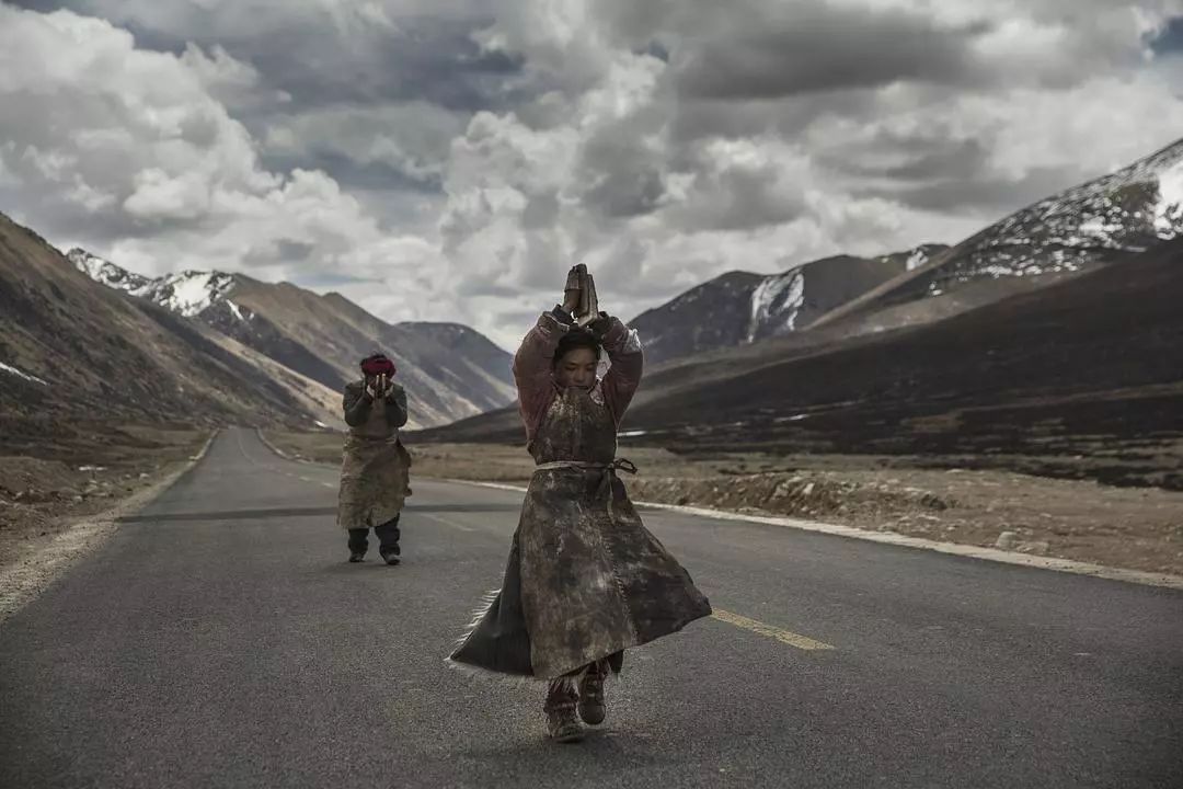 撞死了一只羊要表达的主题,撞死了一只羊的意义